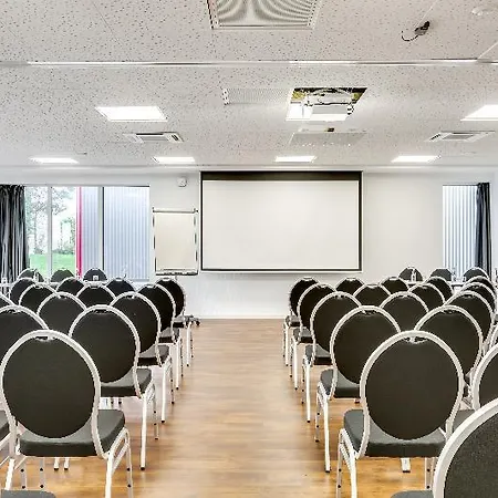 The Originals City, Memorial 3* קאין